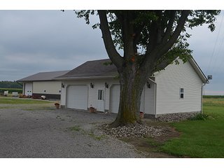 Property photo 4 - REAL ESTATE AUCTION - Ranch Home on 5.82 Acres in Allen County